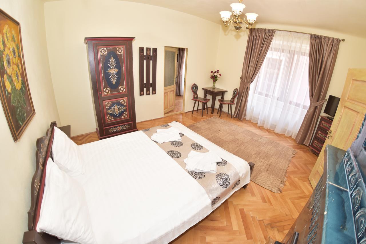 La Maisonnette Брашов Екстер'єр фото